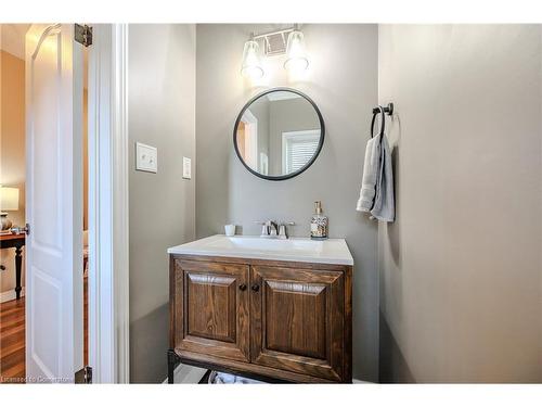 629 Woodlawn Place, Waterloo, ON - Indoor Photo Showing Bathroom