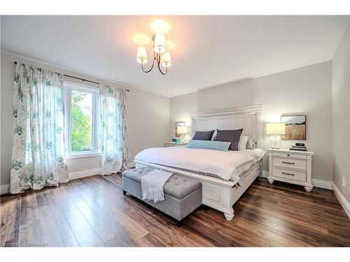 629 Woodlawn Place, Waterloo, ON - Indoor Photo Showing Bedroom