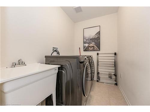 69 Cooke Avenue, Brantford, ON - Indoor Photo Showing Laundry Room