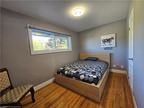 948 Winterhalt Avenue, Cambridge, ON - Indoor Photo Showing Bedroom