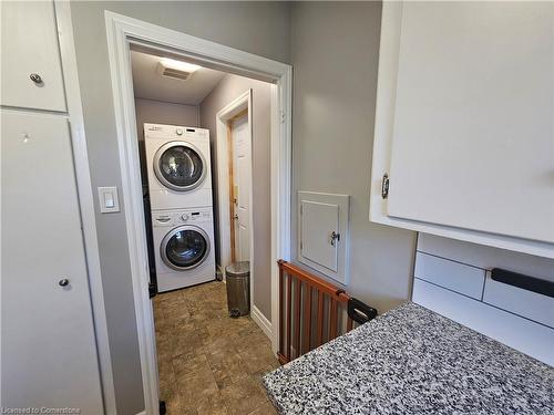 948 Winterhalt Avenue, Cambridge, ON - Indoor Photo Showing Laundry Room