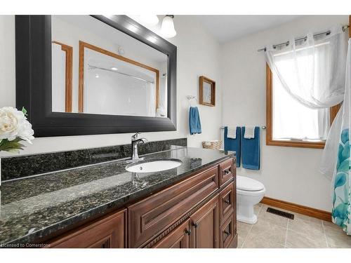 745 Wellington Avenue S, Listowel, ON - Indoor Photo Showing Bathroom