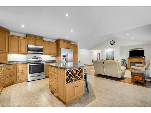 745 Wellington Avenue S, Listowel, ON - Indoor Photo Showing Kitchen