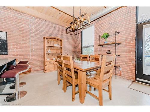 205-85 Spruce Street, Cambridge, ON - Indoor Photo Showing Dining Room