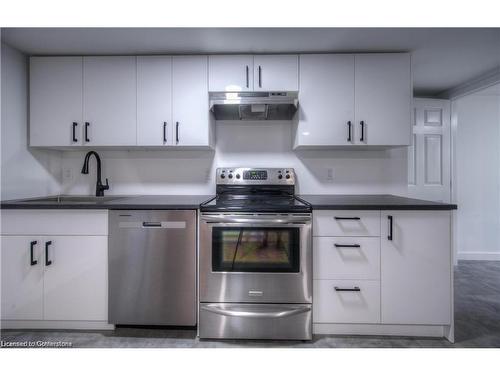 88 Broadmoor Avenue, Kitchener, ON - Indoor Photo Showing Kitchen With Stainless Steel Kitchen