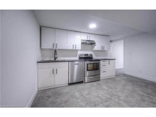 88 Broadmoor Avenue, Kitchener, ON - Indoor Photo Showing Kitchen With Stainless Steel Kitchen