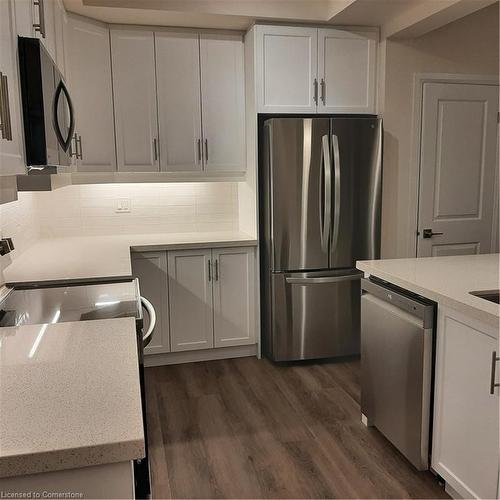 53 Bensley Lane, Hamilton, ON - Indoor Photo Showing Kitchen With Stainless Steel Kitchen