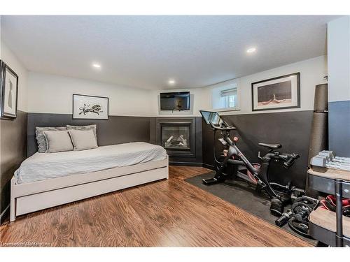 71 Samuel Street, Kitchener, ON - Indoor Photo Showing Bedroom