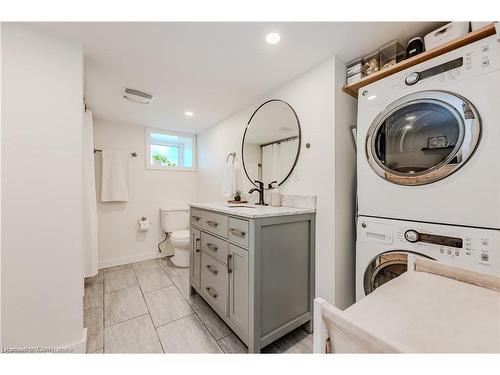 71 Samuel Street, Kitchener, ON - Indoor Photo Showing Laundry Room