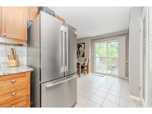 40 Harris Street, Cambridge, ON - Indoor Photo Showing Kitchen