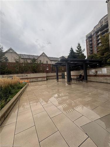 803-2379 Central Park Drive, Oakville, ON - Outdoor