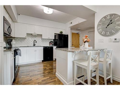 312-155 Water Street S, Cambridge, ON - Indoor Photo Showing Kitchen With Upgraded Kitchen