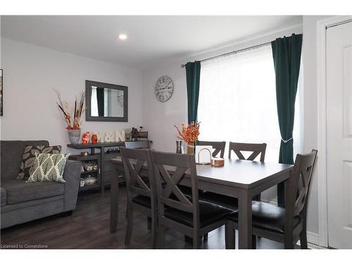 106 Keats Drive, Woodstock, ON - Indoor Photo Showing Dining Room