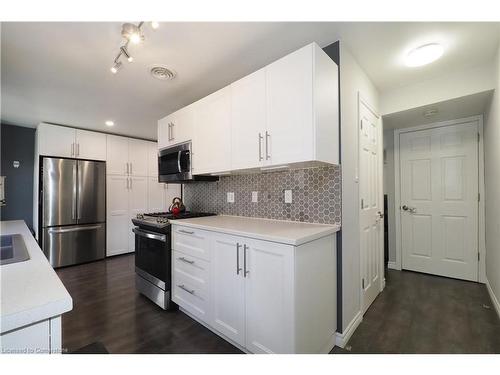 106 Keats Drive, Woodstock, ON - Indoor Photo Showing Kitchen With Stainless Steel Kitchen