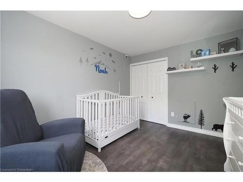 106 Keats Drive, Woodstock, ON - Indoor Photo Showing Bedroom