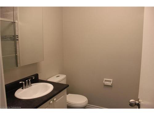 6-391 Pioneer Drive, Kitchener, ON - Indoor Photo Showing Bathroom