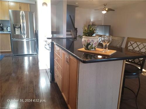 A-176 Coghill Place, Waterloo, ON - Indoor Photo Showing Kitchen