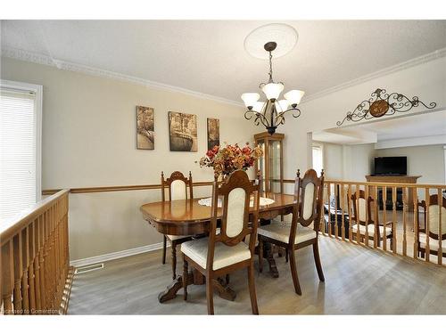 255 Green Vista Drive, Cambridge, ON - Indoor Photo Showing Dining Room