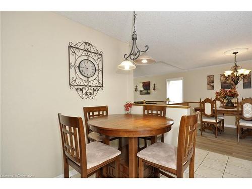 255 Green Vista Drive, Cambridge, ON - Indoor Photo Showing Dining Room