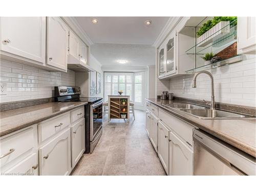 2-410 Craigleith Drive, Waterloo, ON - Indoor Photo Showing Kitchen With Double Sink