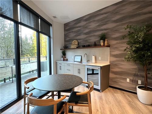 205-525 New Dundee Road, Kitchener, ON - Indoor Photo Showing Dining Room