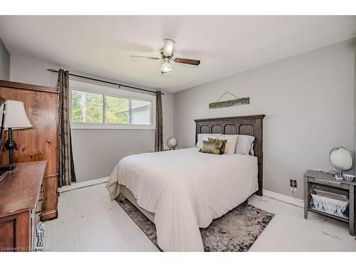 536 Crescent Road, Fort Erie, ON - Indoor Photo Showing Bedroom