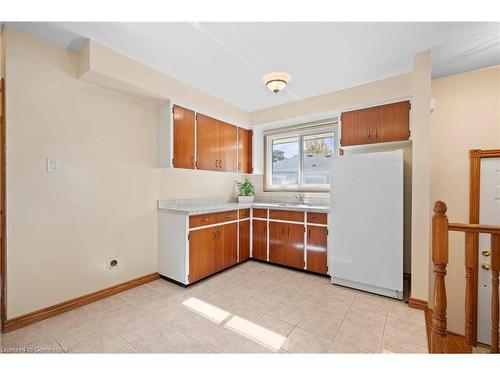 41 Lauris Avenue, Cambridge, ON - Indoor Photo Showing Kitchen