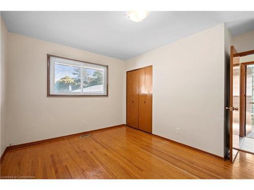 41 Lauris Avenue, Cambridge, ON - Indoor Photo Showing Other Room