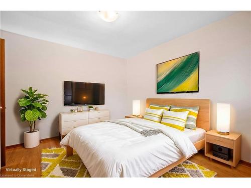 41 Lauris Avenue, Cambridge, ON - Indoor Photo Showing Bedroom