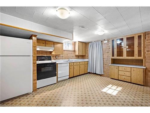 41 Lauris Avenue, Cambridge, ON - Indoor Photo Showing Kitchen