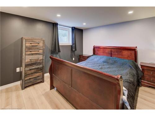 189 Union Street E, Waterloo, ON - Indoor Photo Showing Bedroom