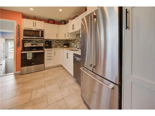 189 Union Street E, Waterloo, ON - Indoor Photo Showing Kitchen