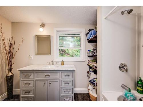 89 John Street E, Wingham, ON - Indoor Photo Showing Bathroom