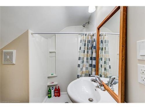 89 John Street E, Wingham, ON - Indoor Photo Showing Bathroom