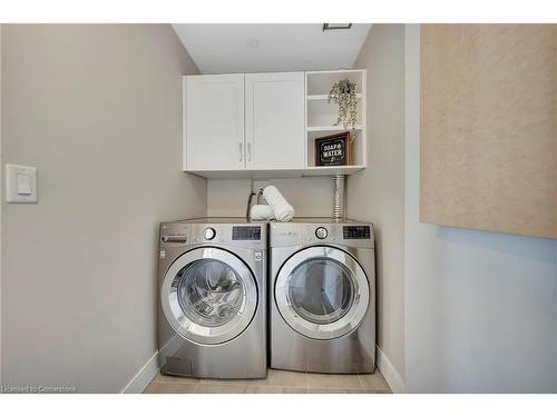 102-144 Park Street, Waterloo, ON - Indoor Photo Showing Laundry Room