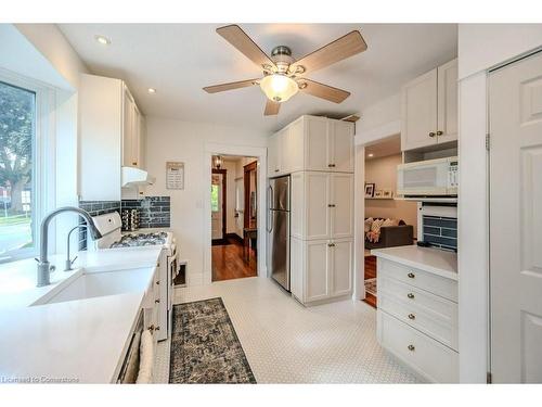 60 Simeon Street, Kitchener, ON - Indoor Photo Showing Kitchen