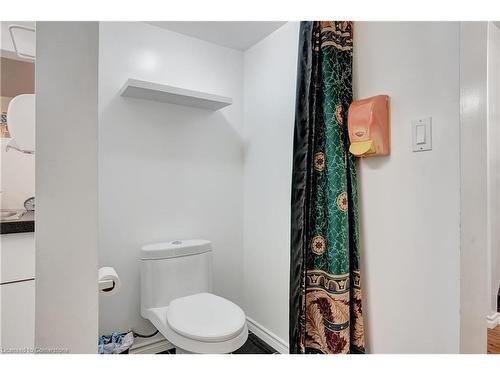 136 Haskell Road, Cambridge, ON - Indoor Photo Showing Bathroom