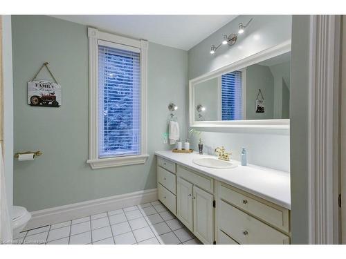 478278 3Rd Line, Melancthon, ON - Indoor Photo Showing Bathroom