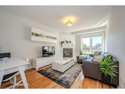 76 Drumlin Drive, Cambridge, ON - Indoor Photo Showing Living Room With Fireplace