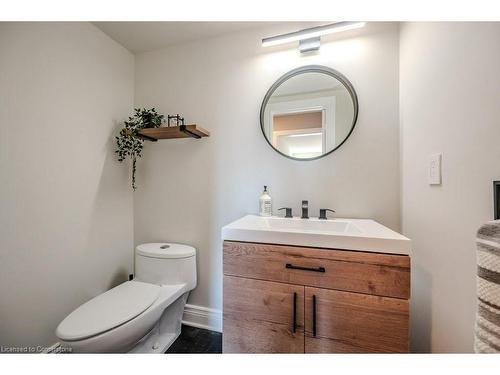 76 Drumlin Drive, Cambridge, ON - Indoor Photo Showing Bathroom