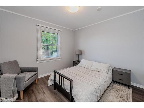 302 Hay Street, Woodstock, ON - Indoor Photo Showing Bedroom