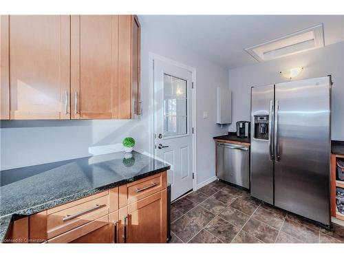 302 Hay Street, Woodstock, ON - Indoor Photo Showing Kitchen