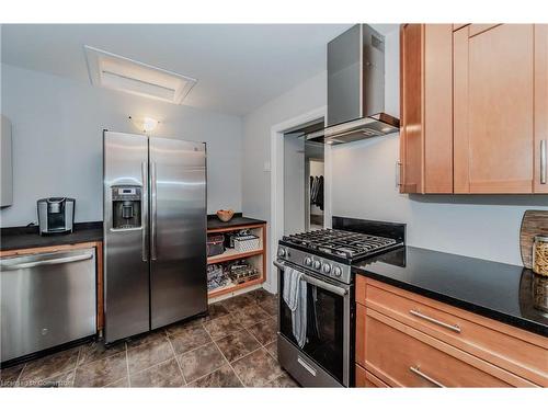 302 Hay Street, Woodstock, ON - Indoor Photo Showing Kitchen