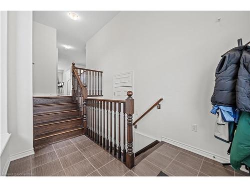 468 Equestrian Way, Cambridge, ON - Indoor Photo Showing Other Room