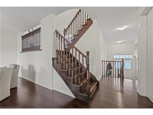 468 Equestrian Way, Cambridge, ON - Indoor Photo Showing Other Room