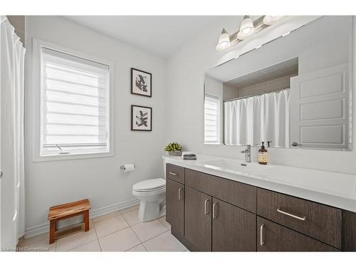 468 Equestrian Way, Cambridge, ON - Indoor Photo Showing Bathroom