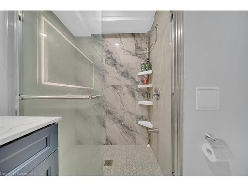 Basement-520 Winterburg Walk, Waterloo, ON - Indoor Photo Showing Bathroom