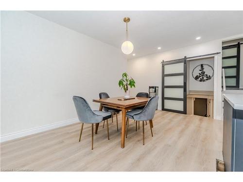 48 Templar Court, Cambridge, ON - Indoor Photo Showing Dining Room