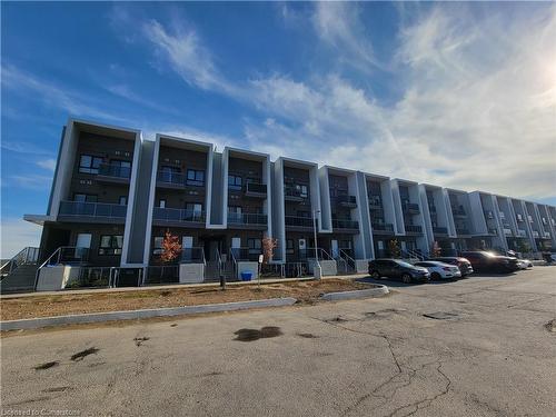 C28-1430 Highland Road West Road, Kitchener, ON - Outdoor With Balcony With Facade