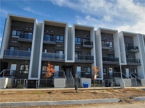 C28-1430 Highland Road West Road, Kitchener, ON - Outdoor With Balcony With Facade